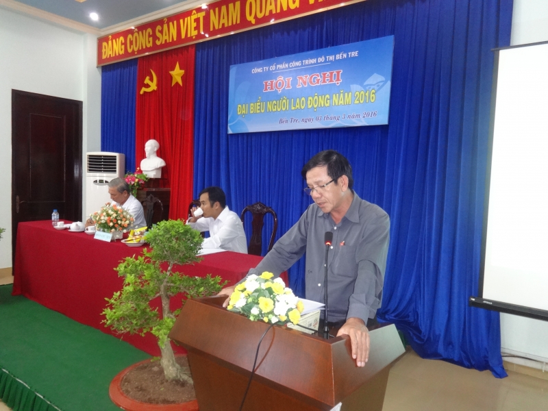 Ông Nguyễn Ngọc Triệu - Bí thư Đảng ủy Công ty phát biểu chỉ đạo Hội nghị